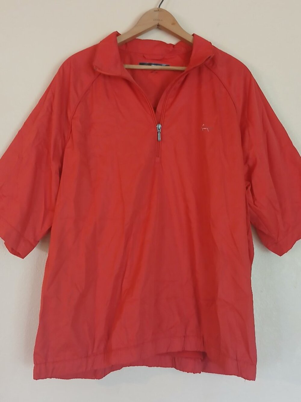 Greg Norman Red Quarter Zip Short Sleeve Windbreaker Men's Large
